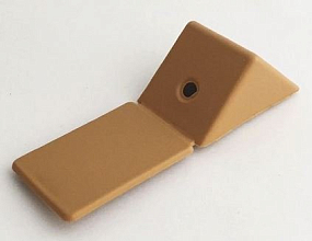 Уголок-стяжка пластмассовый на 2 шурупа бук желтый